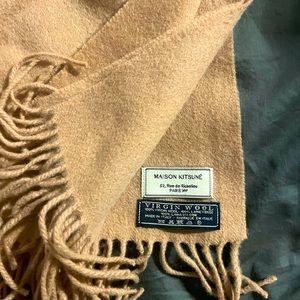 Maison Kitsune FOX HEAD PATCH WOOL SCARF